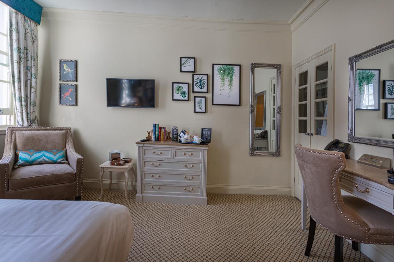 The White Horse Hotel, Romsey, Hampshire Extérieur photo