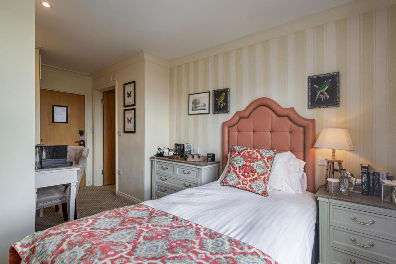 The White Horse Hotel, Romsey, Hampshire Extérieur photo